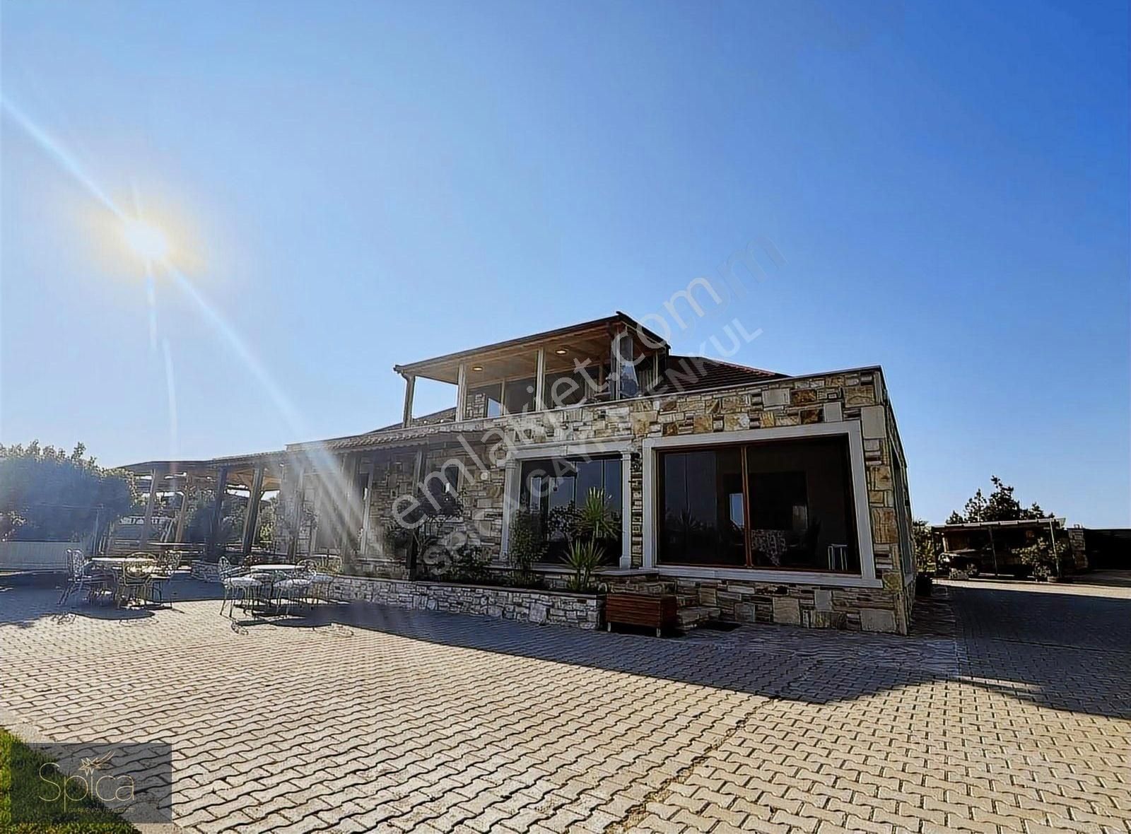 Foça Gerenköy'de 5.522 M2 İçinde 5+2 Satılık Lüks Villa - Görsel 28