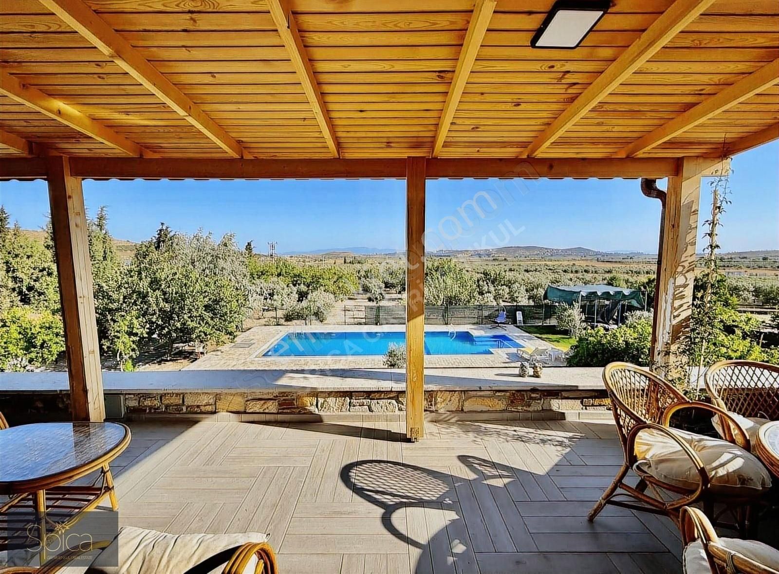 Foça Gerenköy'de 5.522 M2 İçinde 5+2 Satılık Lüks Villa - Görsel 23