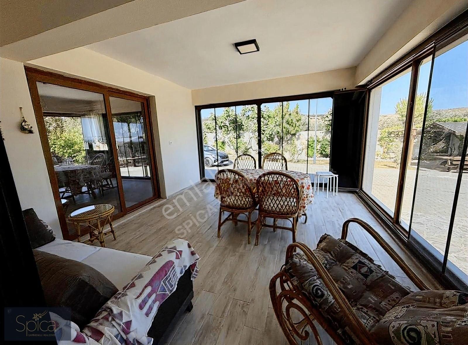 Foça Gerenköy'de 5.522 M2 İçinde 5+2 Satılık Lüks Villa - Görsel 11