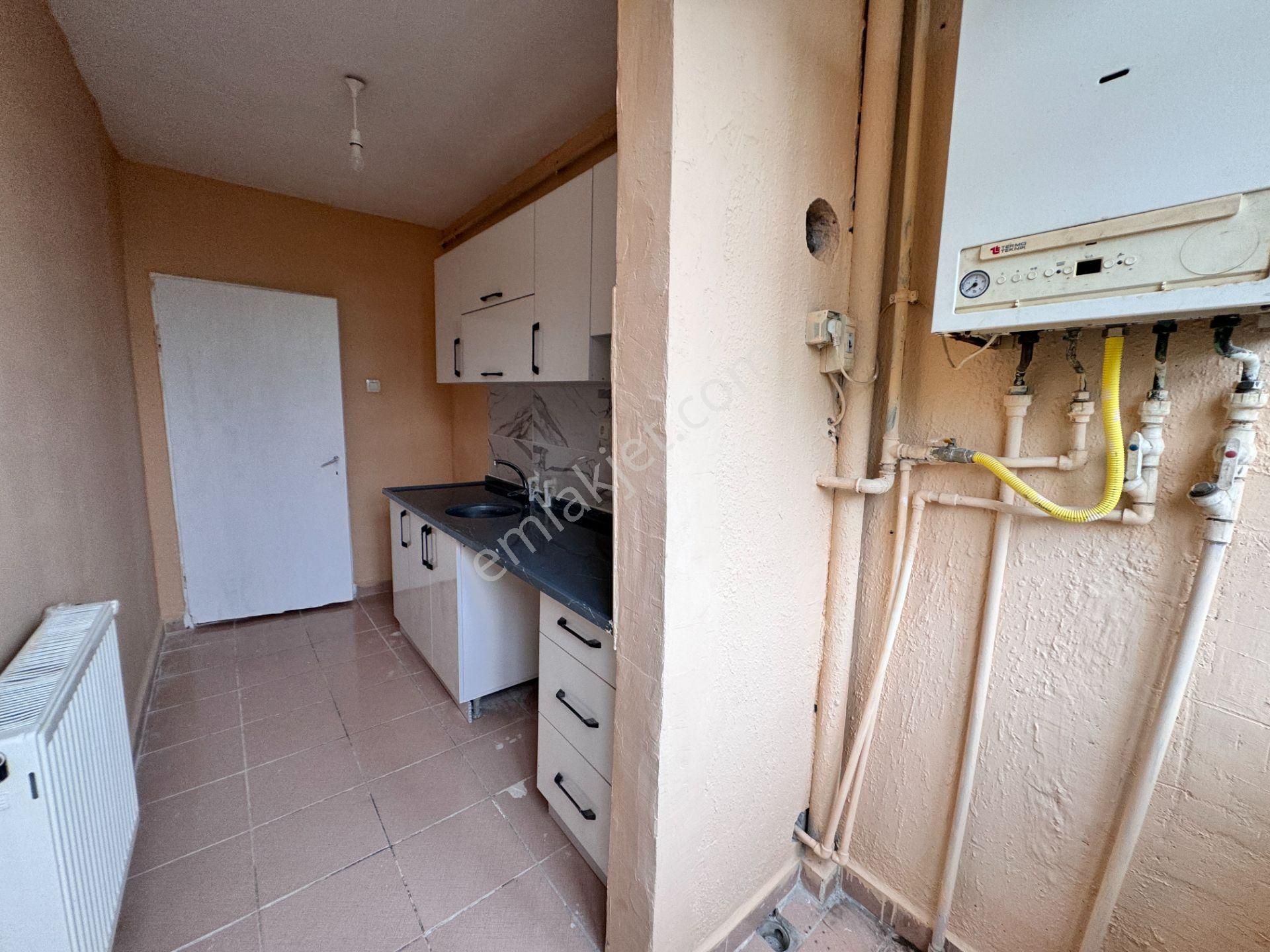 Pendik Kurtköy Yenişehir 4003 İnci Sitesi Kiralık İçi Yapılı 2+1 Daire - Görsel 12