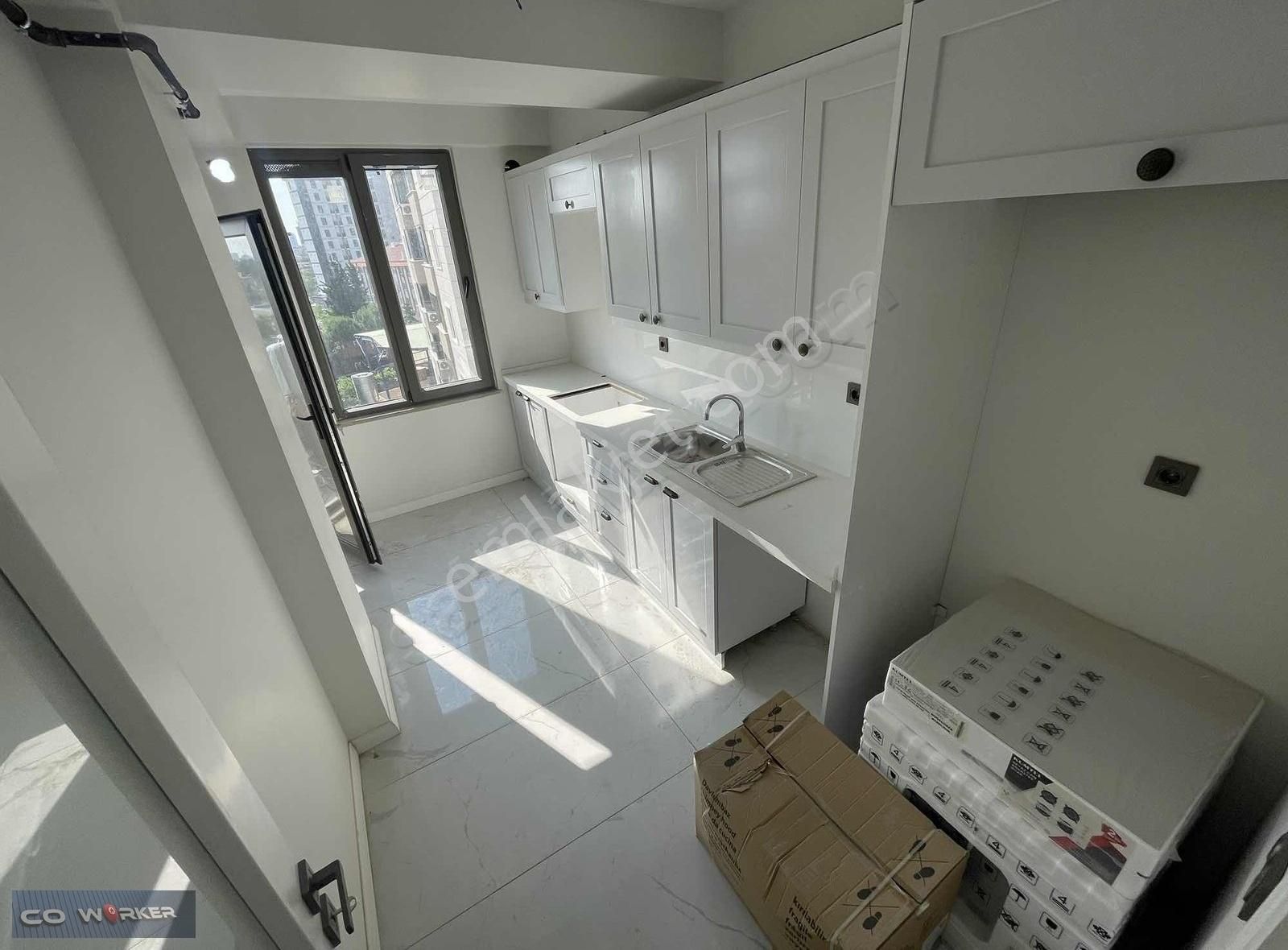 Kartal Metro Yakını, Genis Salon,site Özelikli, Ara Kat 2+1 - Görsel 8