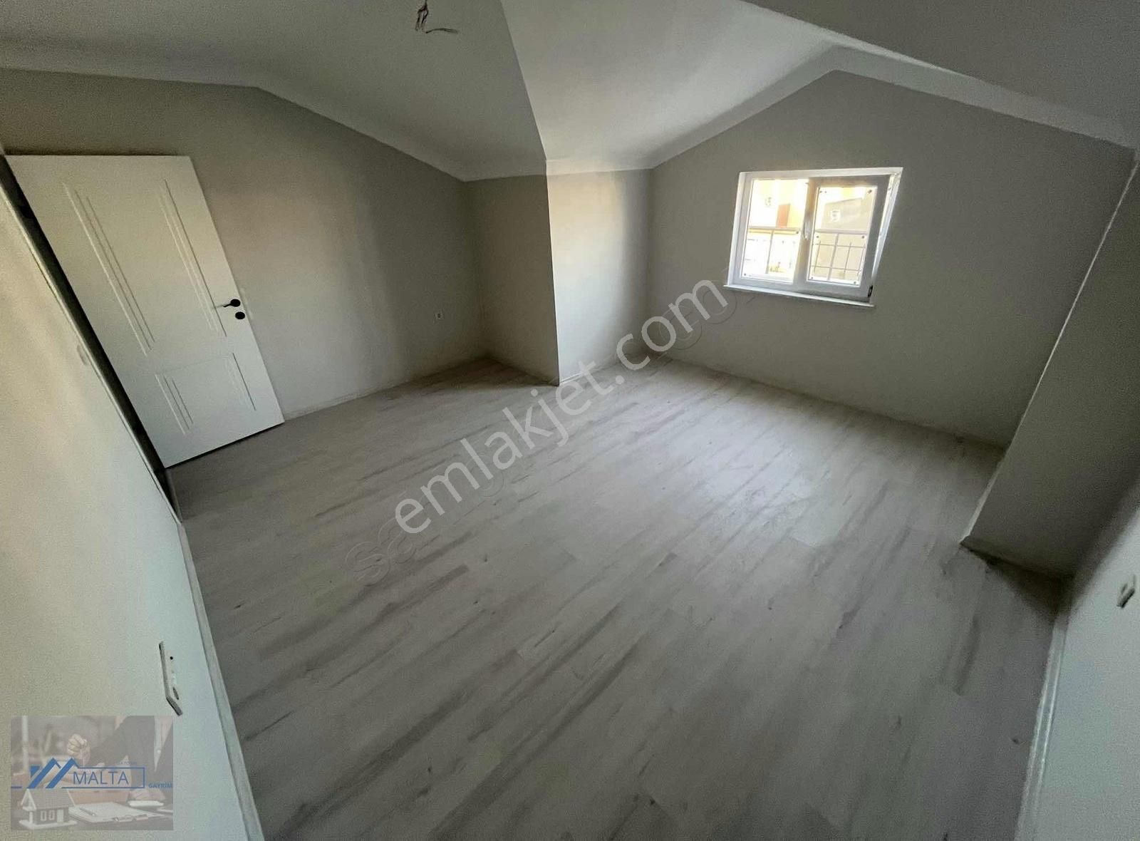 Maltadan 600 Evlerde 3+1 Dubleks Satılık Daire - Görsel 8