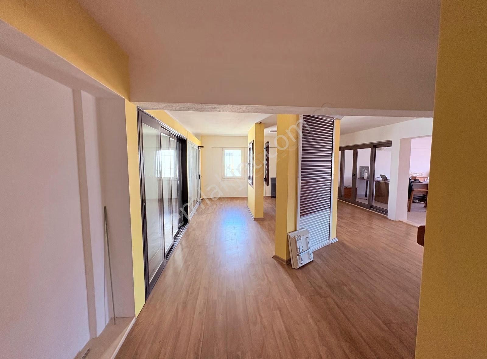 Tabela Değeri Yüksek Geniş Cadde Üstü Depolu İş Yeri - Görsel 16