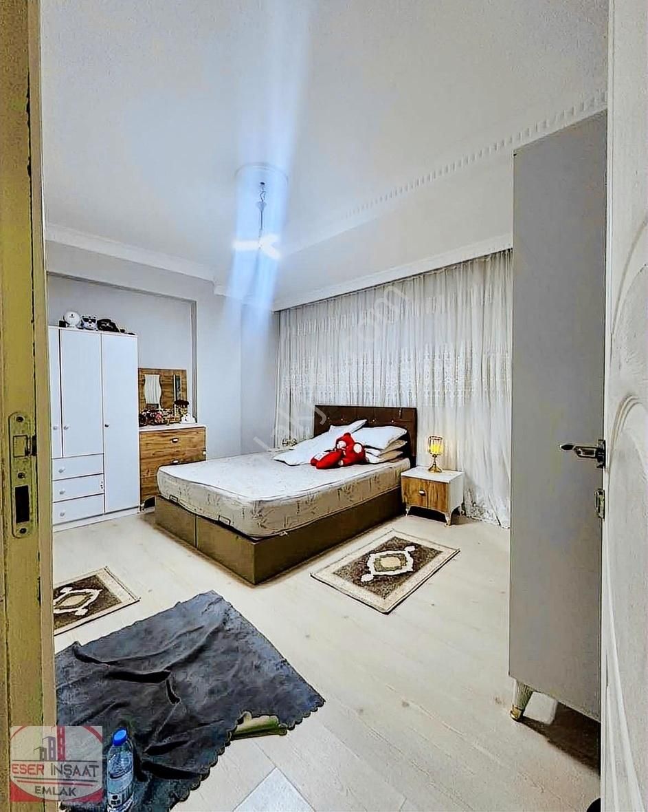 Eser Yapıdan Satılık2+1 100m2 Çift Balkonlu Arakat Daire - Görsel 2