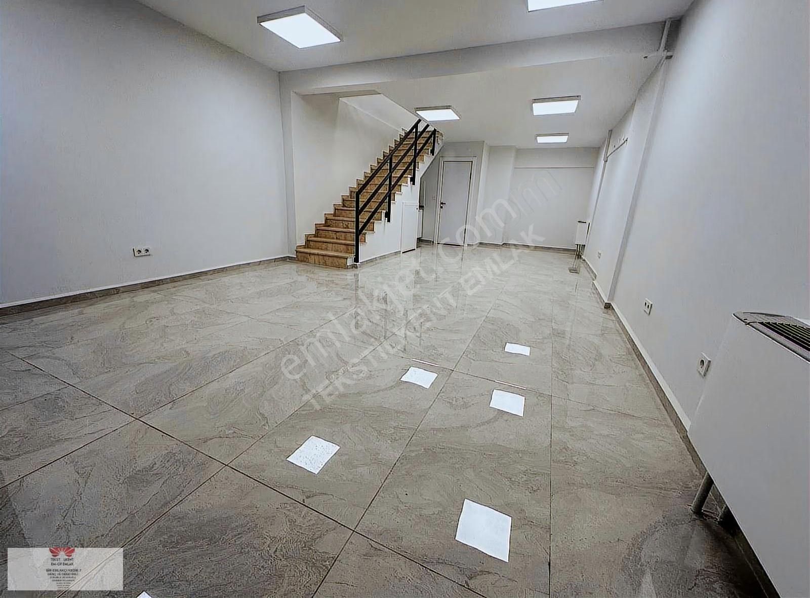 Kira Getirisi Yüksek Kiracısız Giriş Kat Lüks Yapılı İş Yeri - Görsel 4