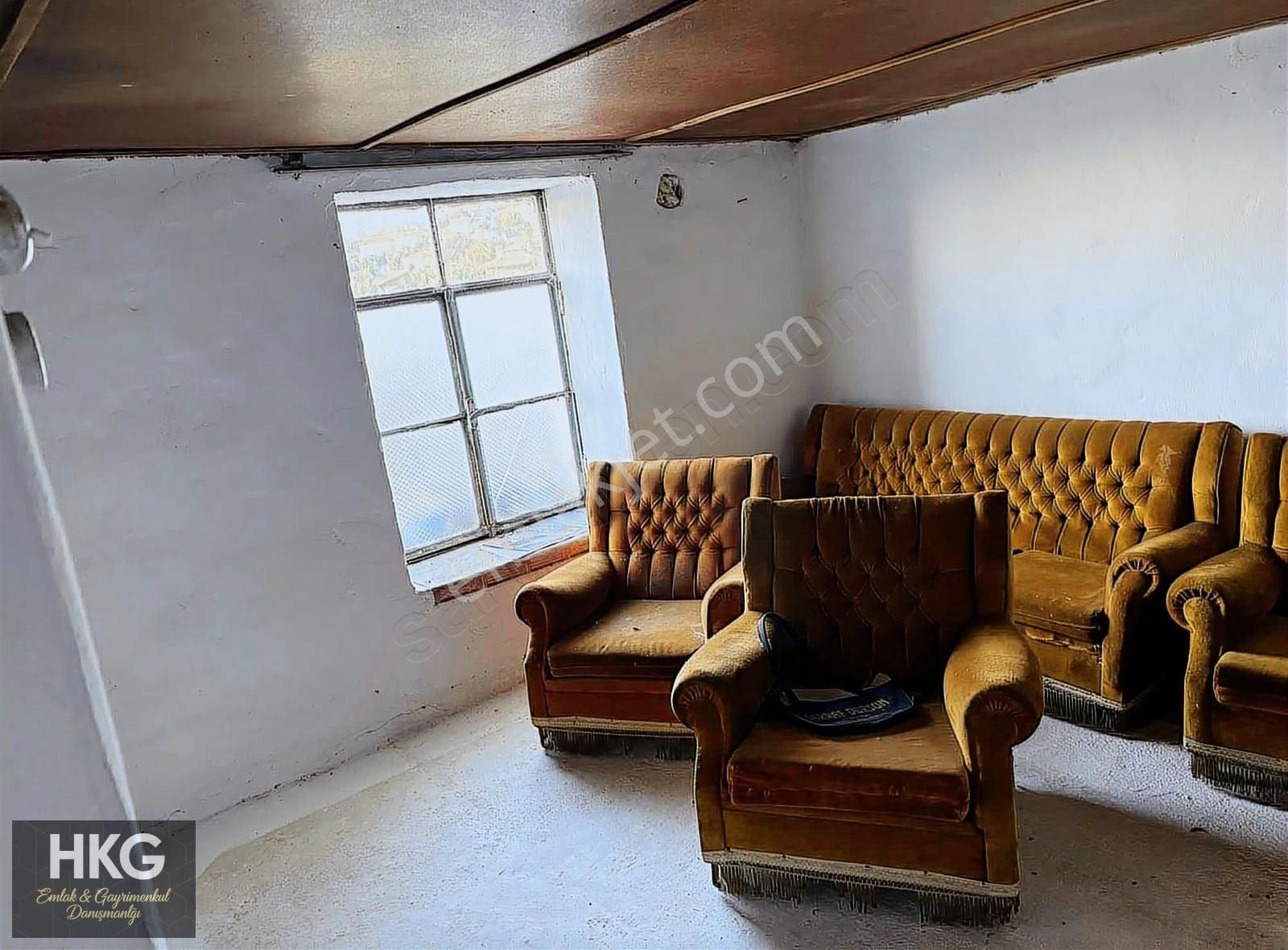 Mentese Yeşilyurt. Mustakıl 330 M2 İçinde 3 Tane Ayrı Ev Satılık - Görsel 5