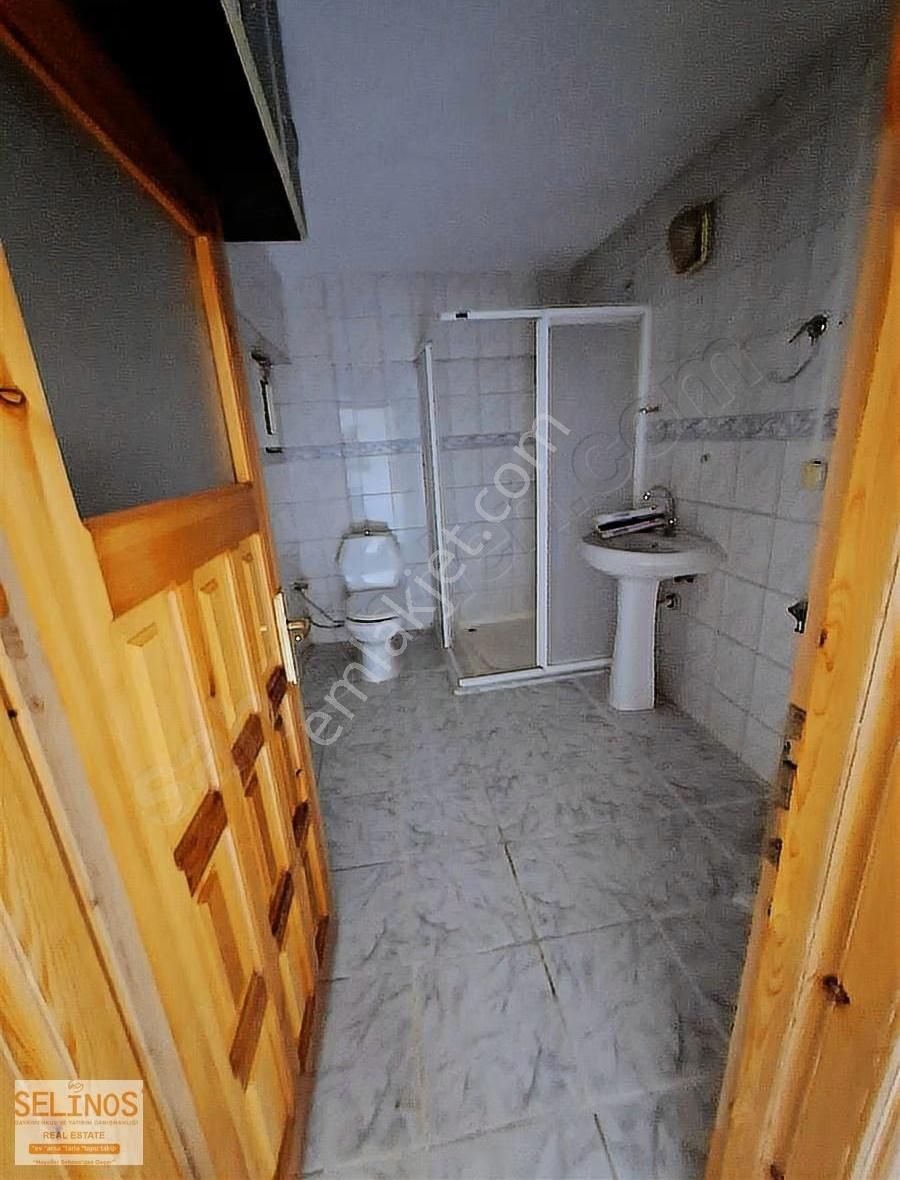 Soma Asfaltı Üzerinde 3+1 Geniş Kiralık Daire - Görsel 6