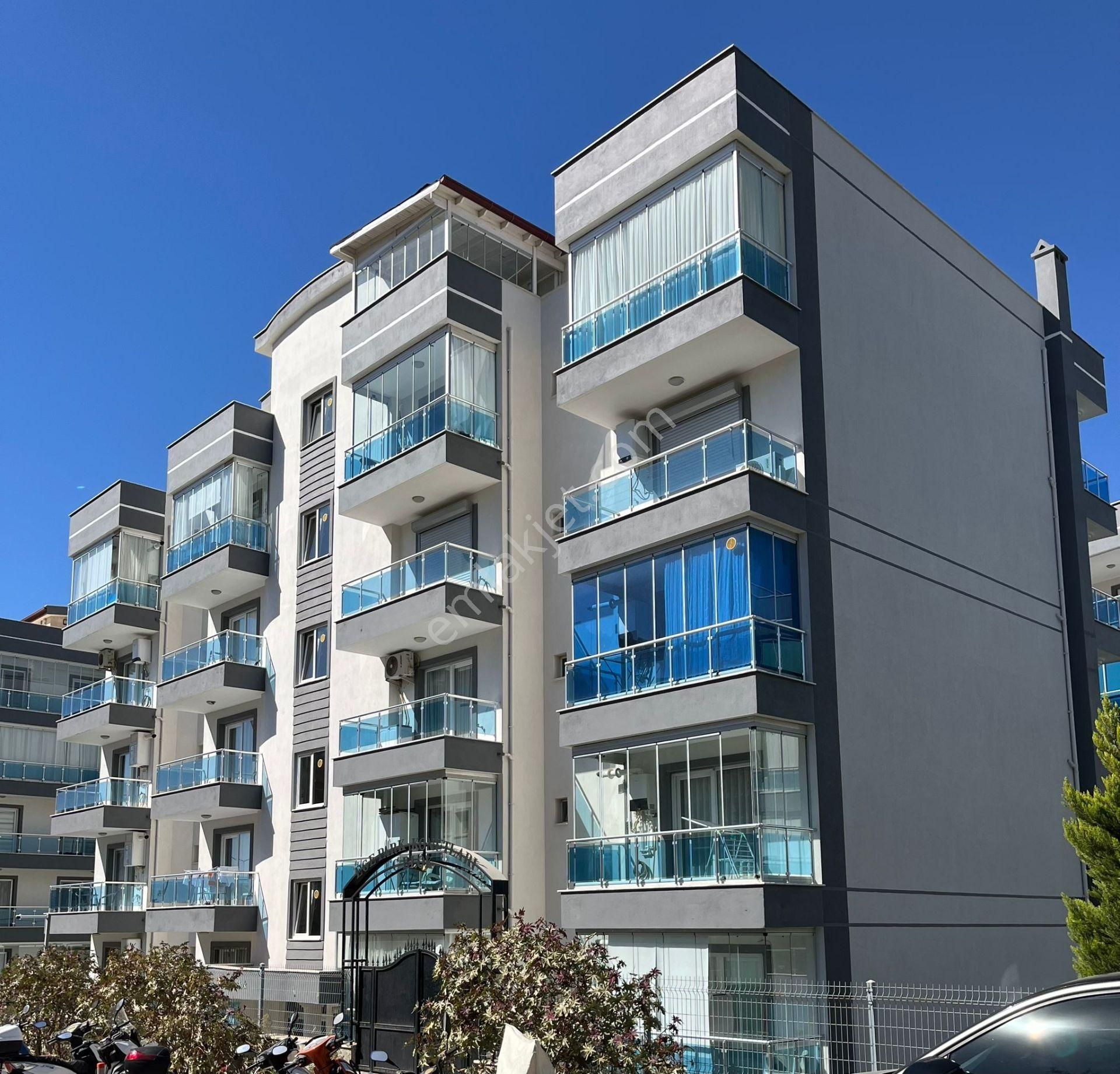 Kuşadası Ege Park Konutlarında Satılık 4+1 Çatı Dubleks - Görsel 2