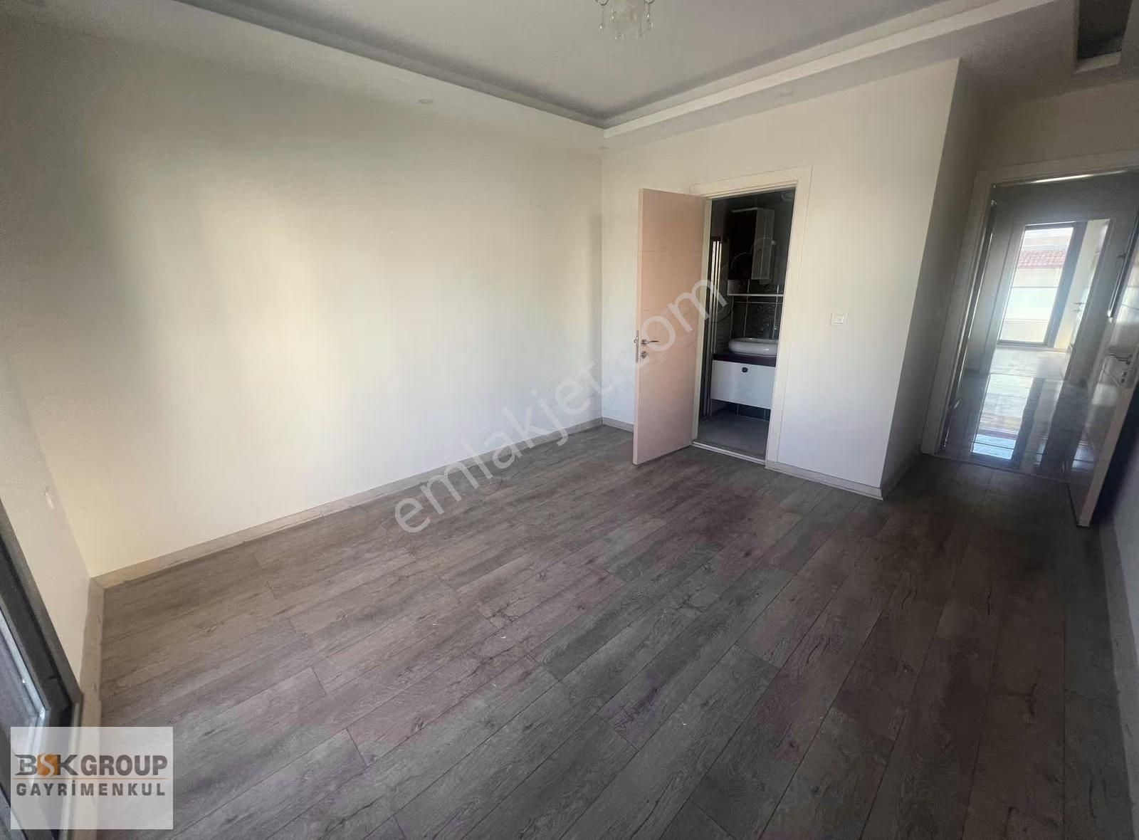 Bsk Group'dan Geniş Ferah Villa Denize 300m Mesafede..! - Görsel 11