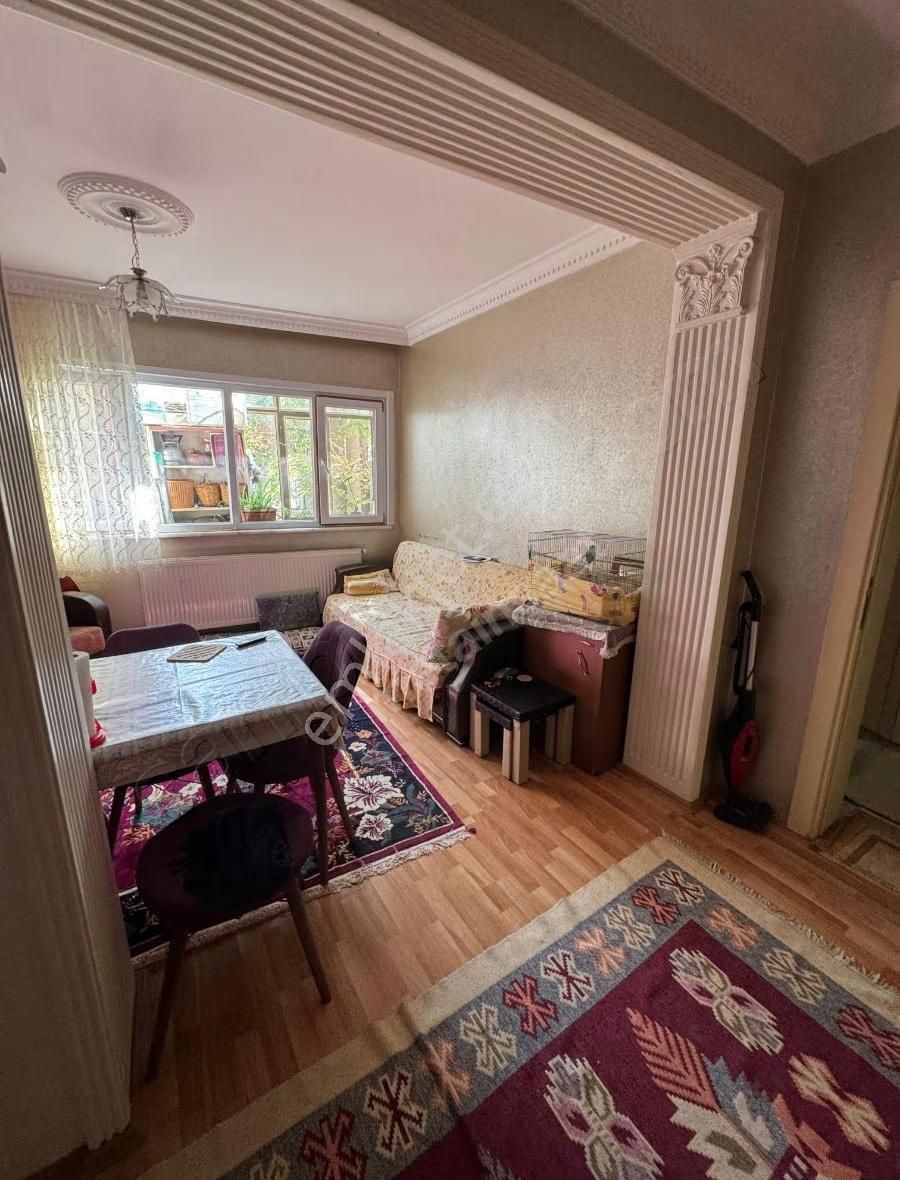 Fatih Atikali Mahallesinde Satılık 100.m2.daire.2+1-3.700.000.tl