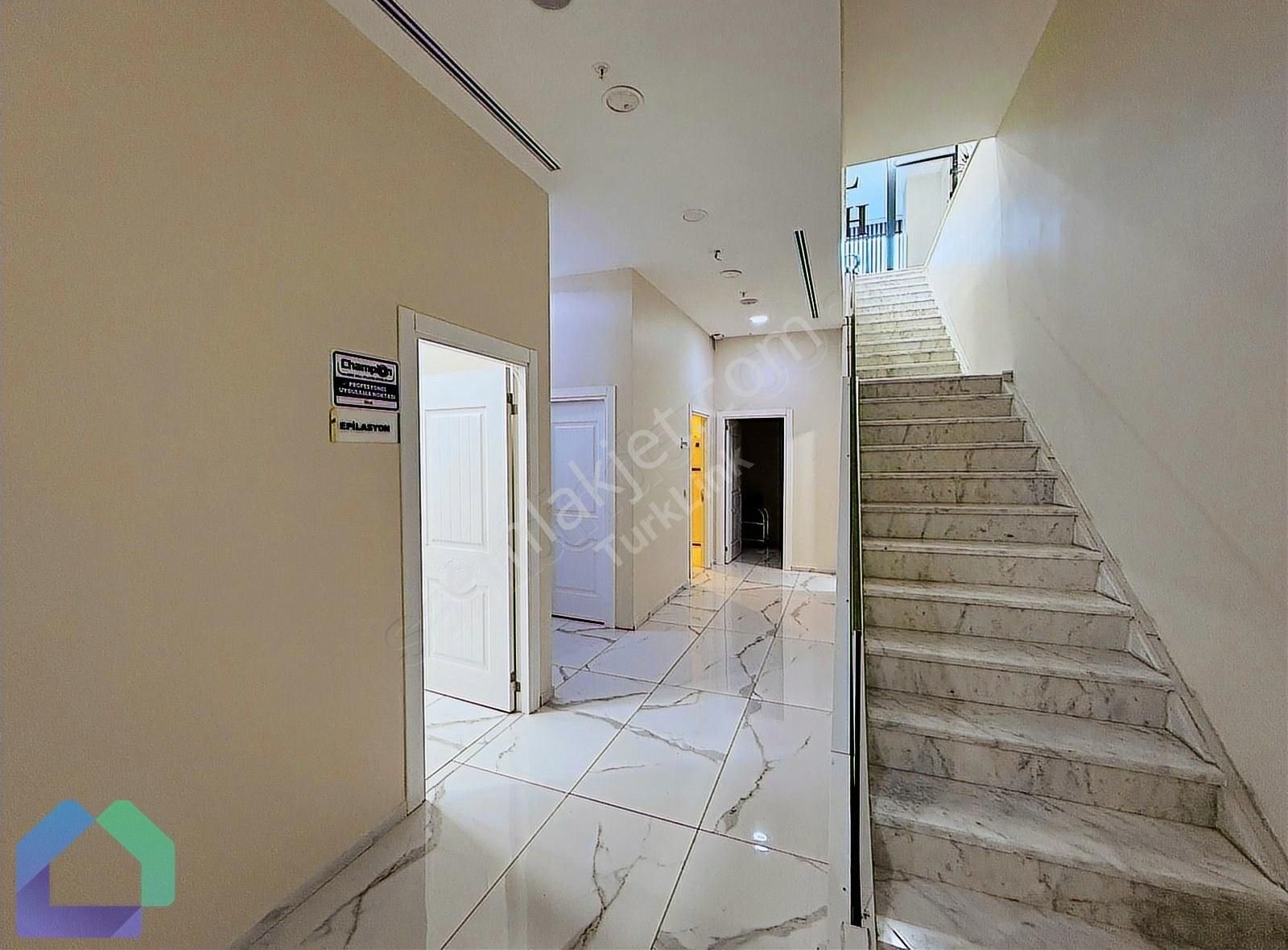 Ataşehir Nidakulede 360 M² Kiracılı Güzellik Salonu Yatırımlık - Görsel 8
