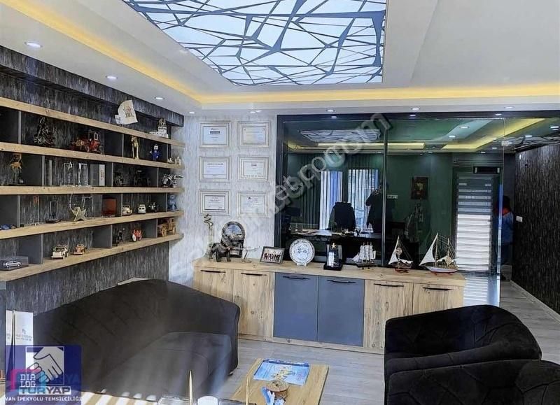 Dailog Gayrimenkul'den Maraş Caddesinde Satılık Ofis - Görsel 4