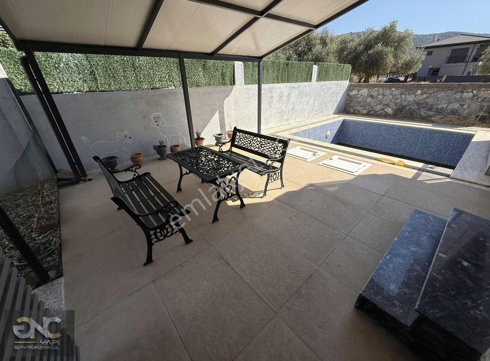 Müstakil Havuzlu Eşyalı Deniz Manzaralı 4+1 Villa - Görsel 13