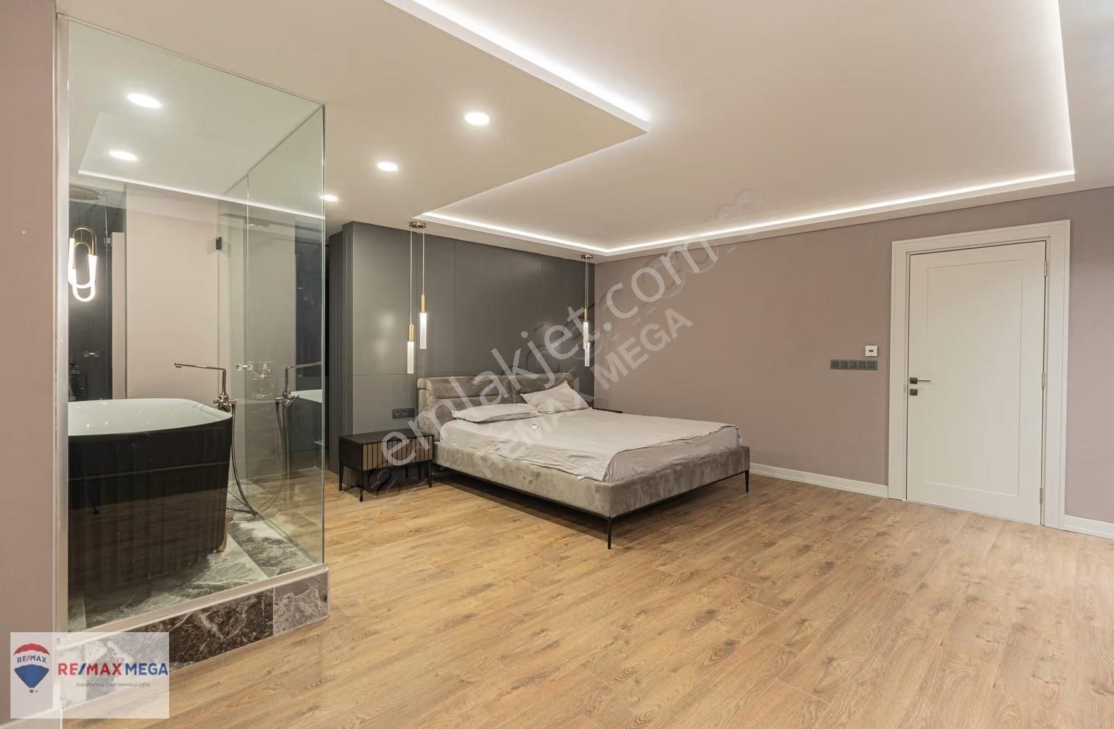 Lara Ermenekte Süper Lüks 6+1 Kapalı Otoparklı Villa - Görsel 32