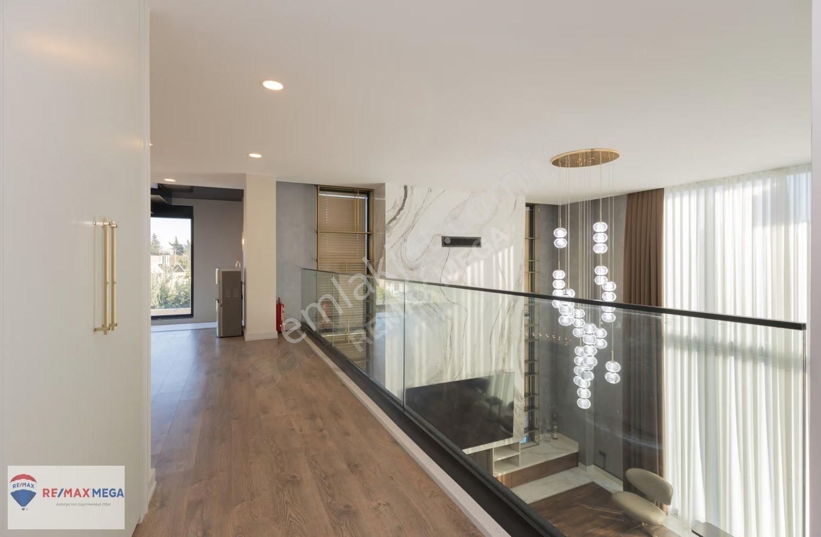 Lara Ermenekte Süper Lüks 6+1 Kapalı Otoparklı Villa - Görsel 35