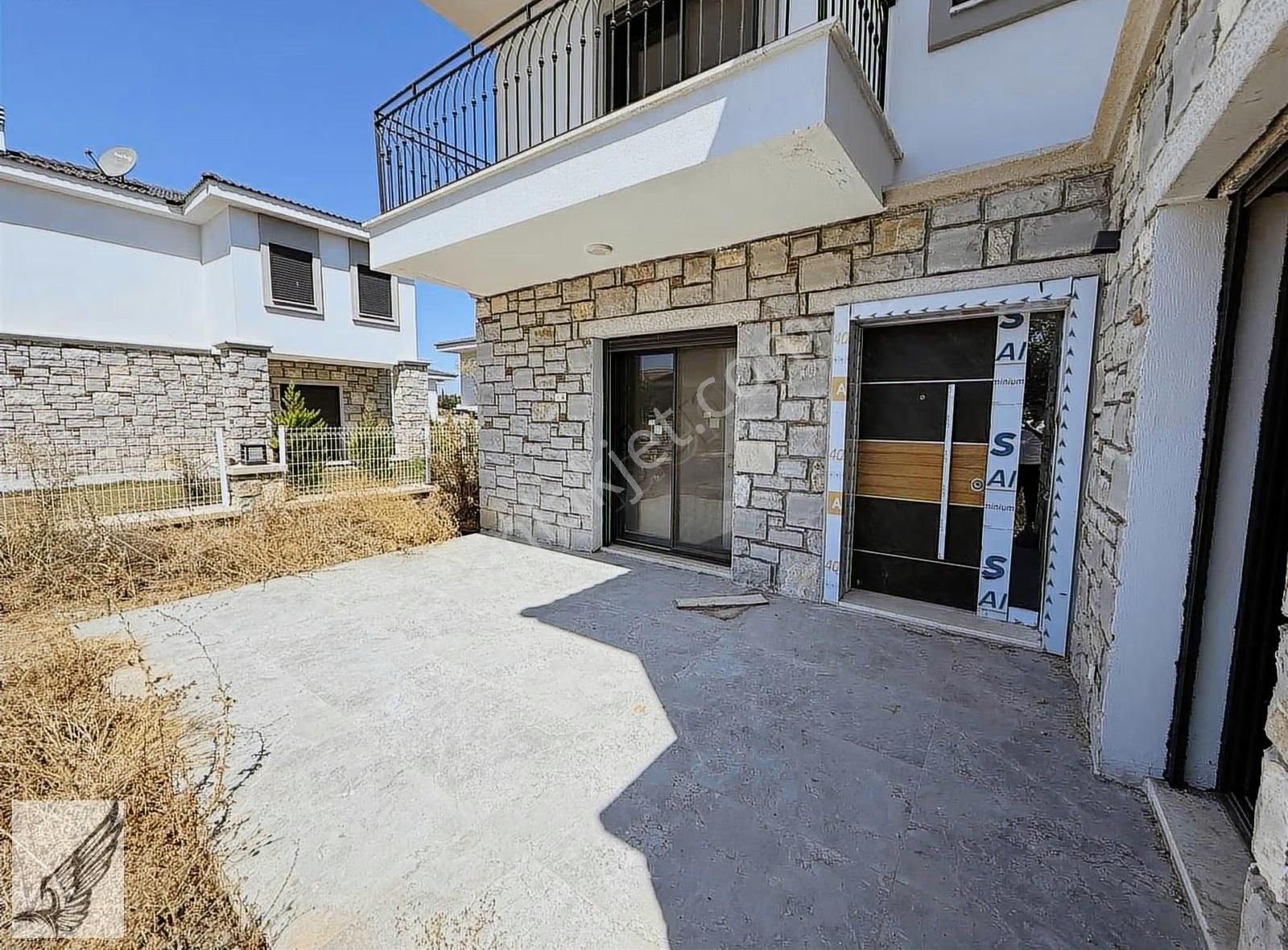 Denize Yürüme Mesafesinde Tek Müstakil Havuzlu 4+1 Villa - Görsel 8