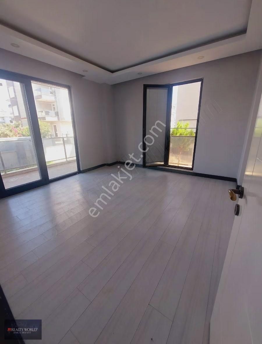 Realty World Anka Dan Yeniköy Merkez De Kolej Yakını 2+1 Daire - Görsel 7
