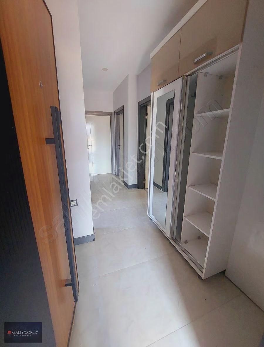 Realty World Anka Dan Yeniköy Merkez De Kolej Yakını 2+1 Daire - Görsel 3