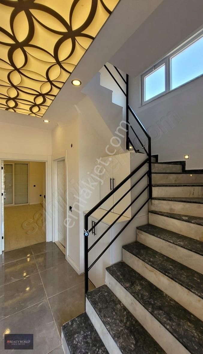 Döşemealtı Bahçeyakada Orman İçinde 6+1 Tripleks Villa - Görsel 15