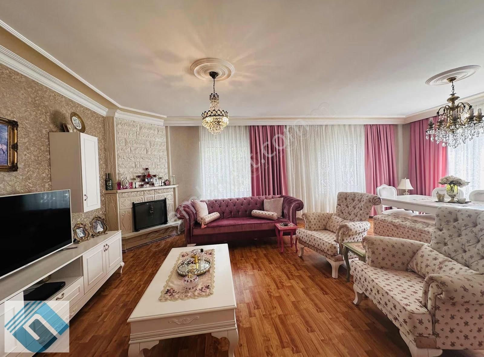 Büyükçekmece Kamiloba Da Köşe Başı Müstakil Ful Mobilyalı Villa - Görsel 28