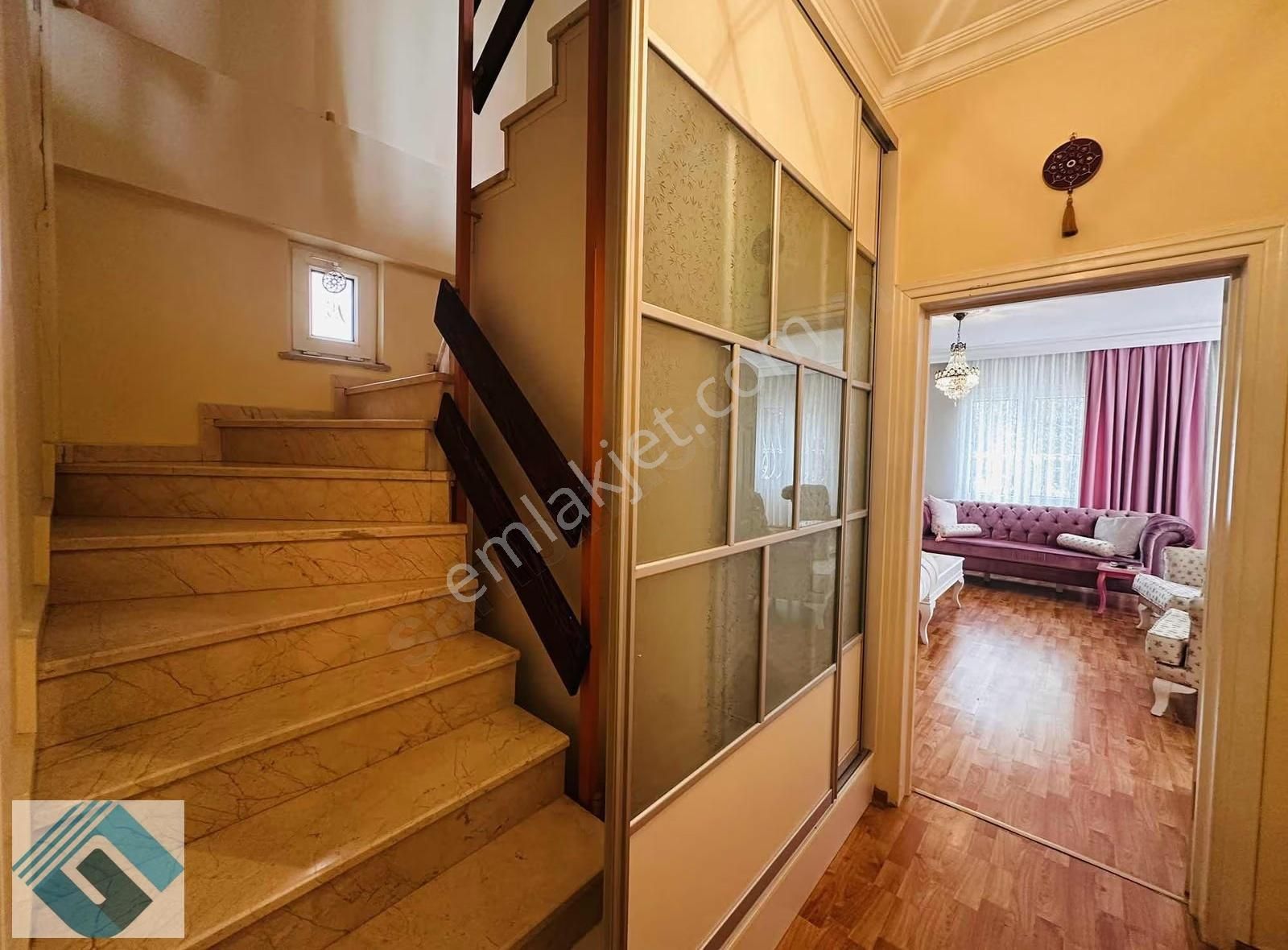 Büyükçekmece Kamiloba Da Köşe Başı Müstakil Ful Mobilyalı Villa - Görsel 7