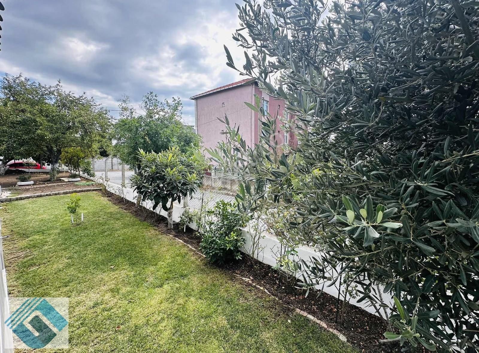 Büyükçekmece Kamiloba Da Köşe Başı Müstakil Ful Mobilyalı Villa - Görsel 2