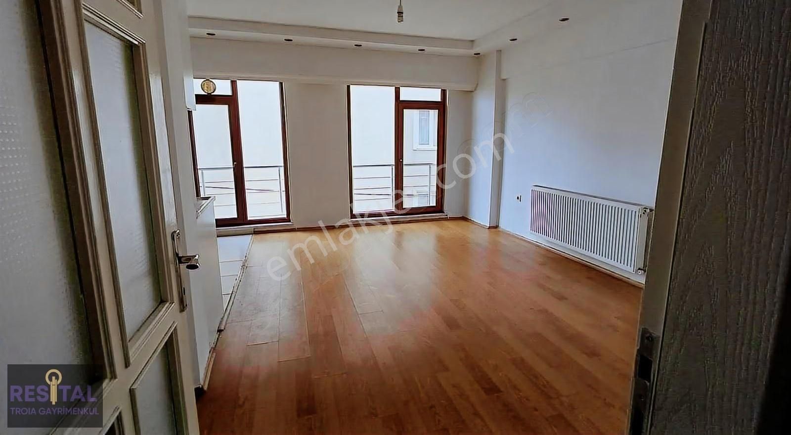 Barbaros Mah.troya Cad. 60 M2 Boş Satılık 1+1 - Görsel 8