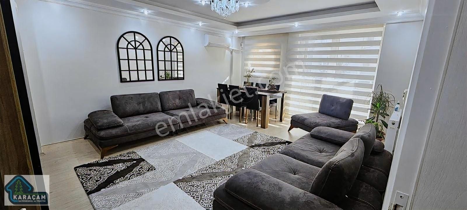 Hasan Basri Çantay Mah. Atatürk Park Yakını 3+1 Satılık Daire