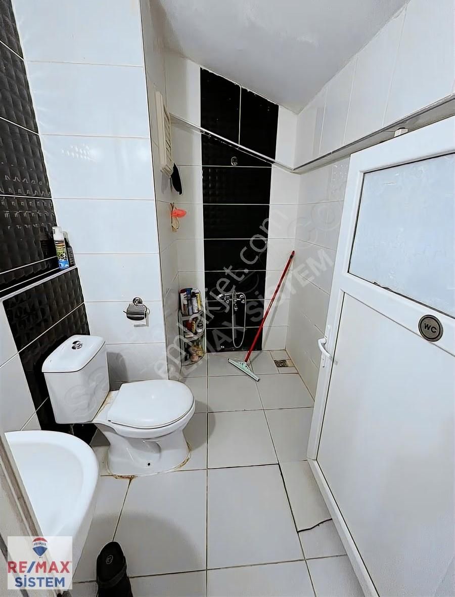 Erenler Mahallesi 3+1 2 Kira Getirili Tek Tapu Satılık 2 Daire - Görsel 14