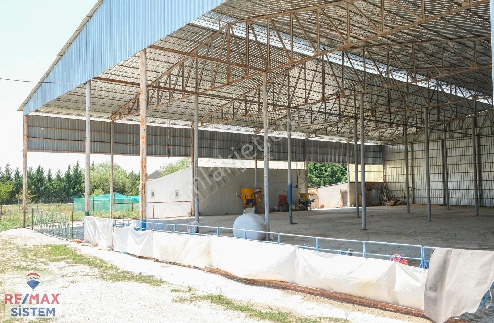 Afyon'da Ana Yola Yakın Hesaplı Kullanıma Hazır Satılık Çiftlik - Görsel 20