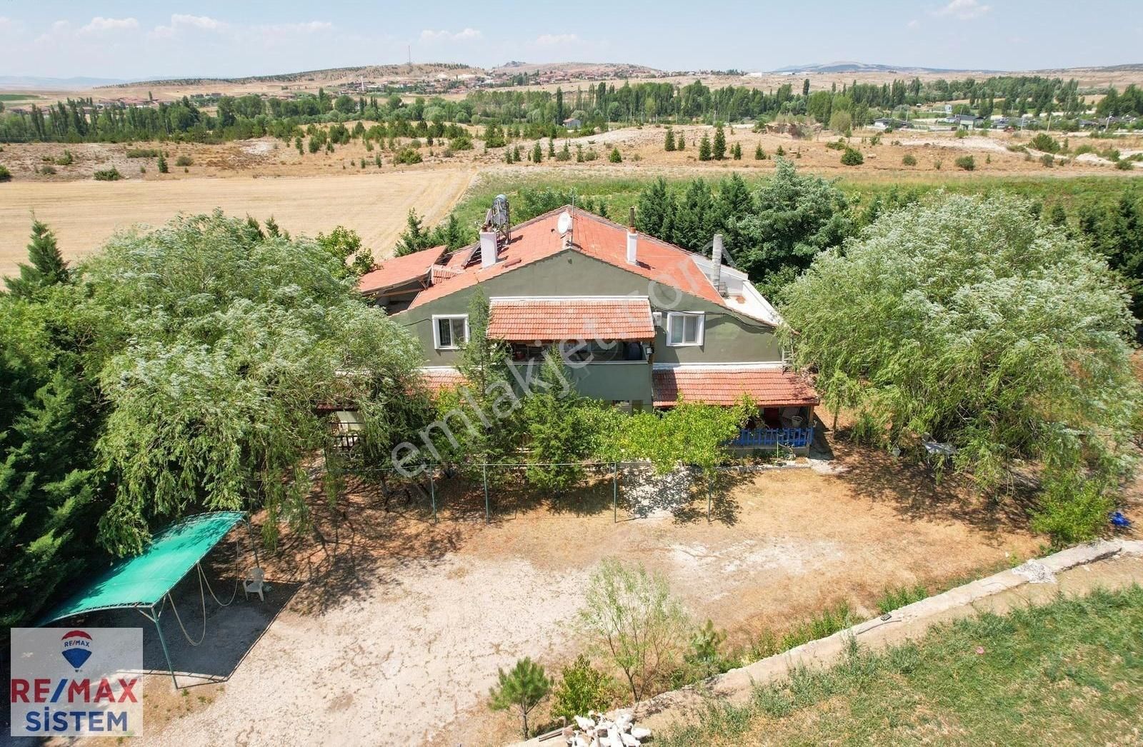 Afyon'da Ana Yola Yakın Hesaplı Kullanıma Hazır Satılık Çiftlik - Görsel 13