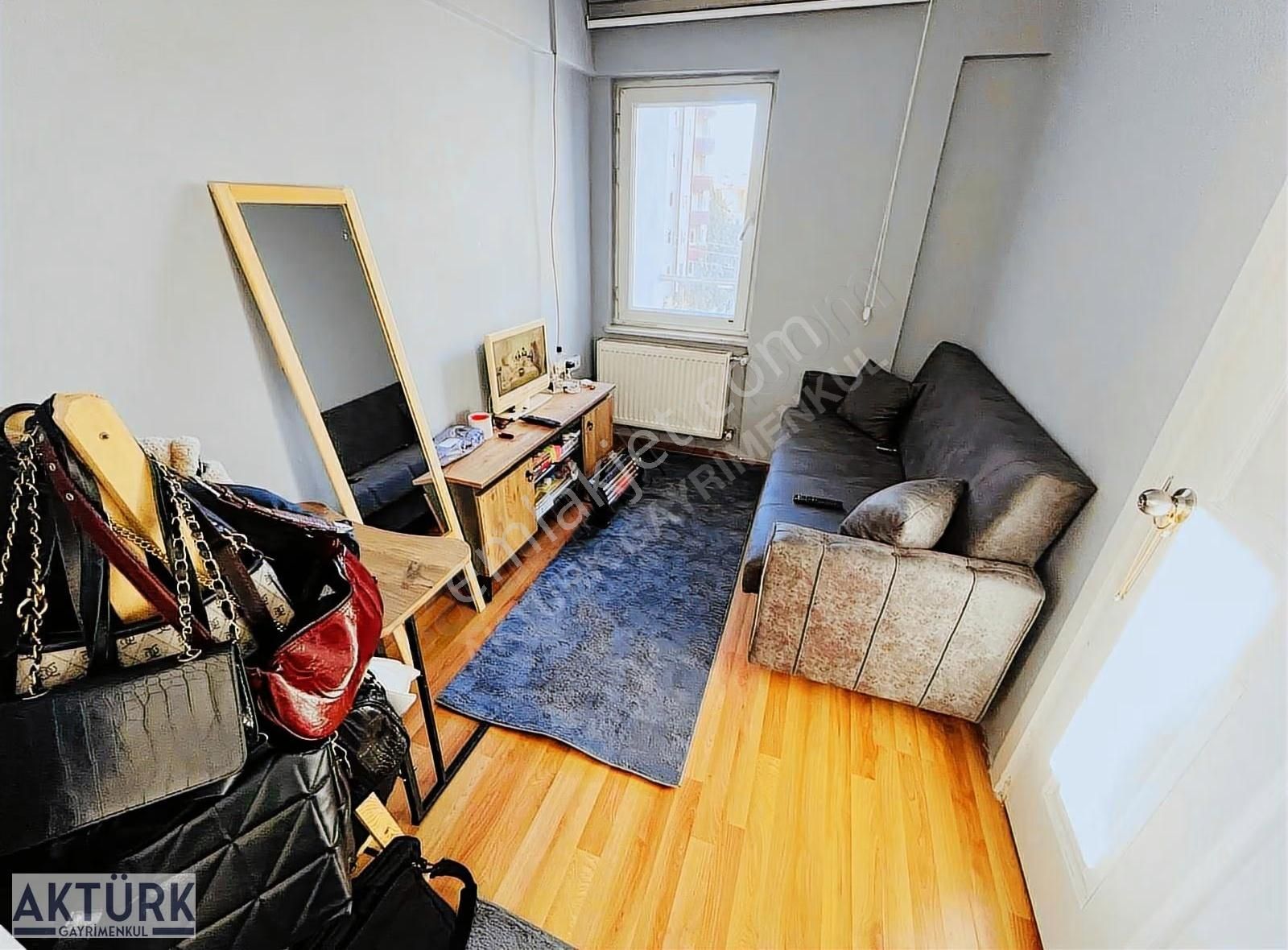 Aktürk Gayrimenkul'den Merkezi Konumda Satılık 1+1 Fırsat Daire - Görsel 29