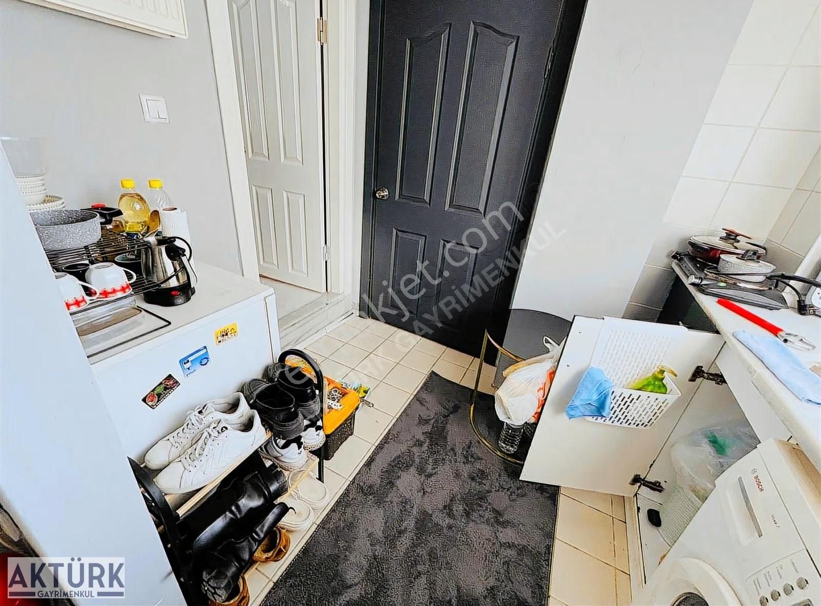 Aktürk Gayrimenkul'den Merkezi Konumda Satılık 1+1 Fırsat Daire - Görsel 3