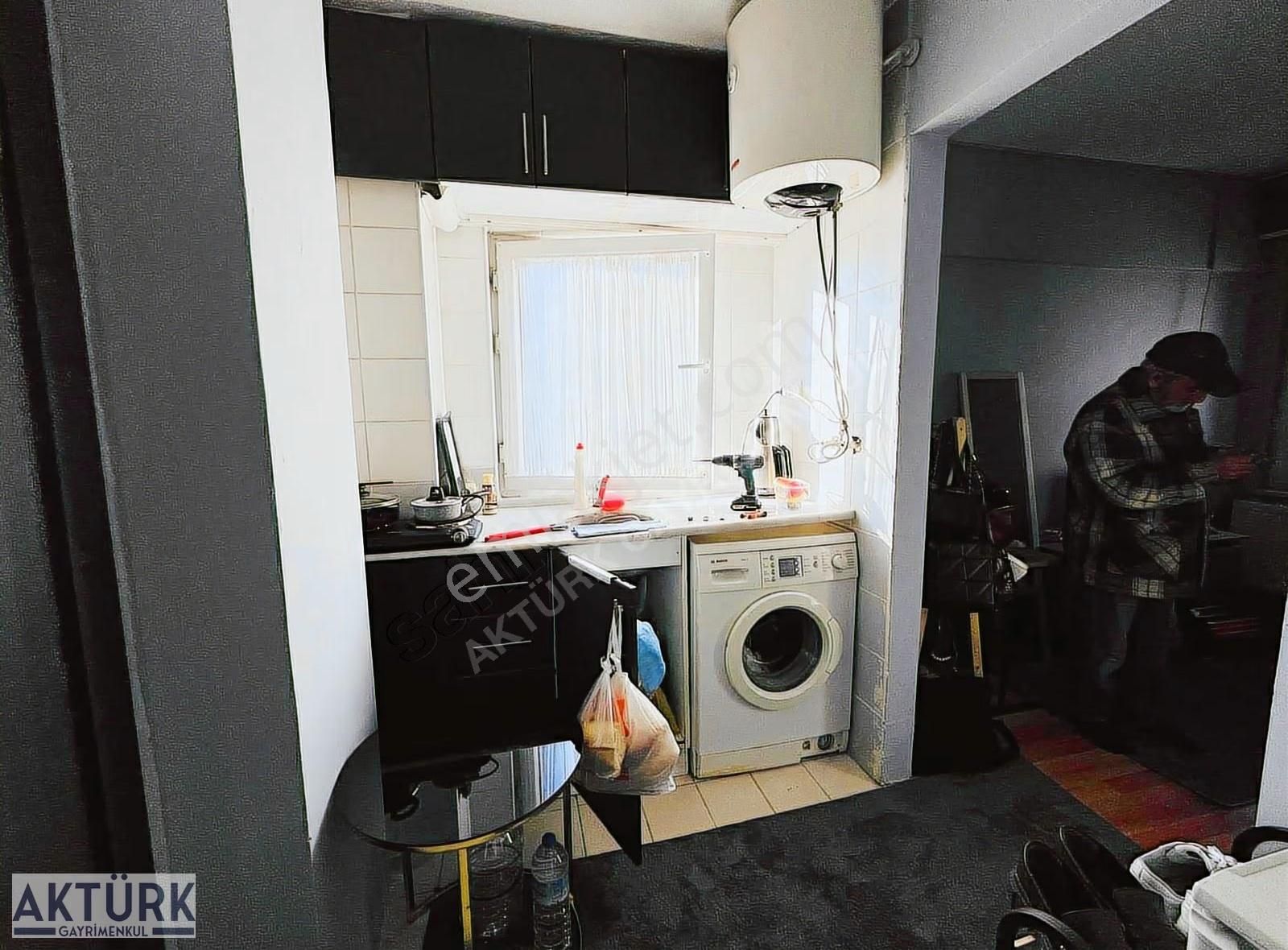 Aktürk Gayrimenkul'den Merkezi Konumda Satılık 1+1 Fırsat Daire - Görsel 21