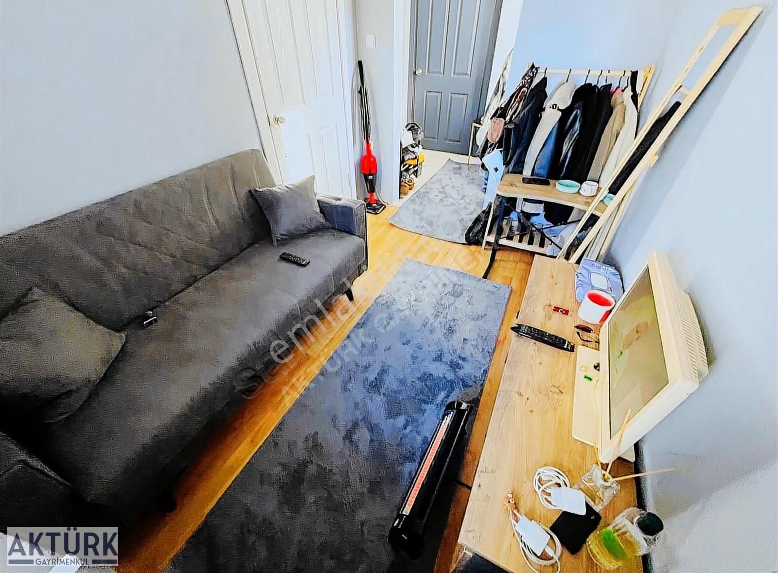 Aktürk Gayrimenkul'den Merkezi Konumda Satılık 1+1 Fırsat Daire - Görsel 14