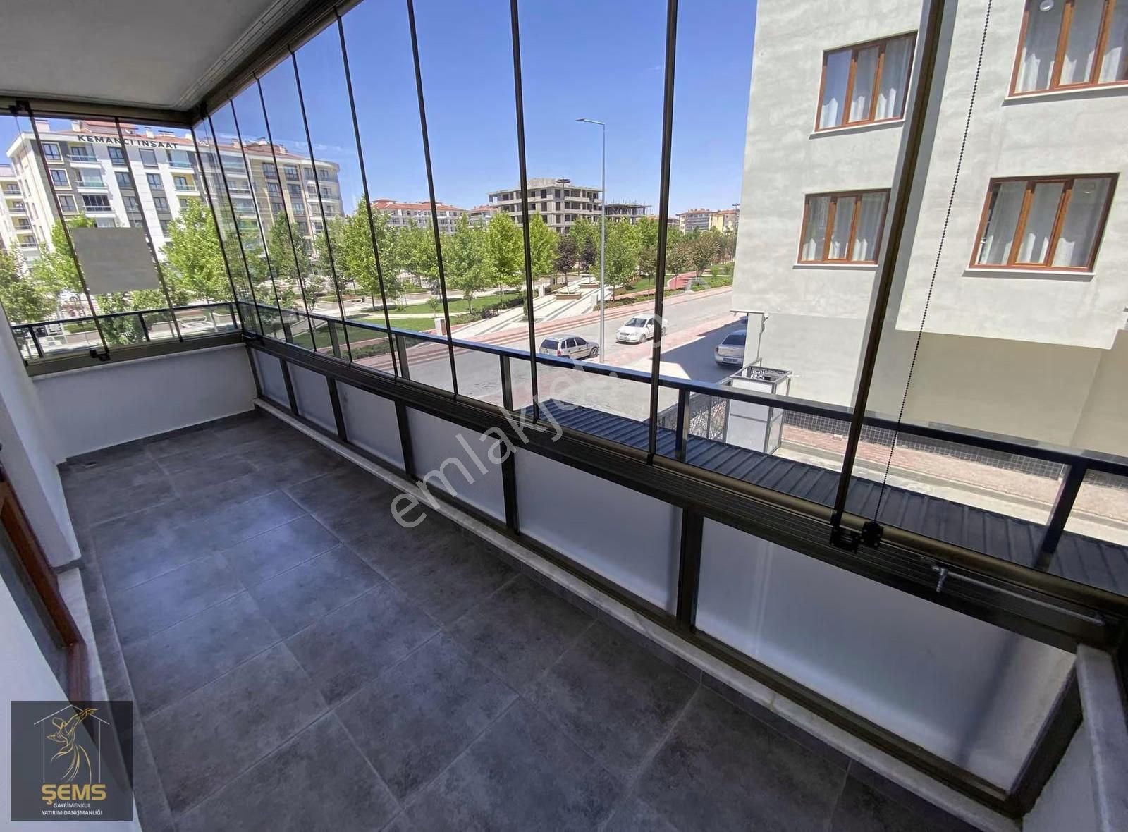 Ali Ulvi Kurucu Tramvay Yakını Ultra Geniş 4+1 Siteiçi 3 Cepheli - Görsel 15