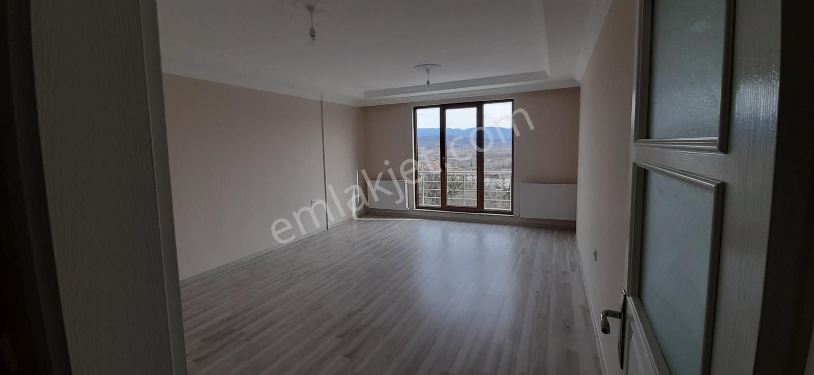Merkez Orduyeri Satılık Müstakil Garajlı Kiracılı 2+1 Daire - Görsel 5