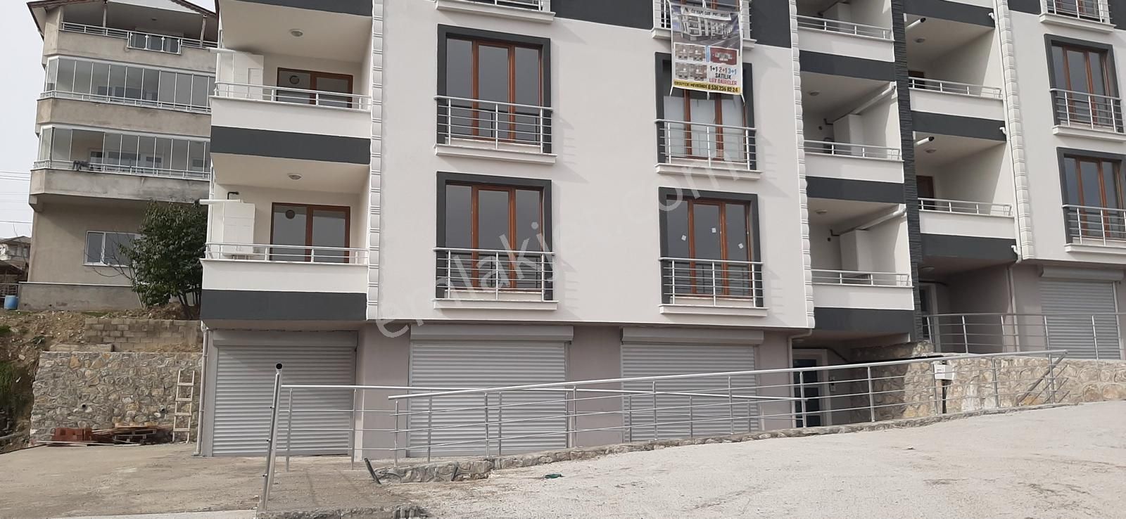 Merkez Orduyeri Satılık Müstakil Garajlı Kiracılı 2+1 Daire