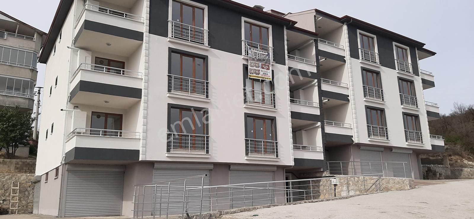 Merkez Orduyeri Satılık Müstakil Garajlı Kiracılı 2+1 Daire - Görsel 2
