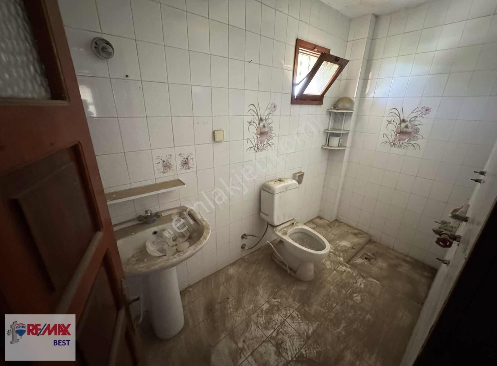 16 Remax Best'ten Dikili Salihler'de 3+1 Villa - Görsel 7