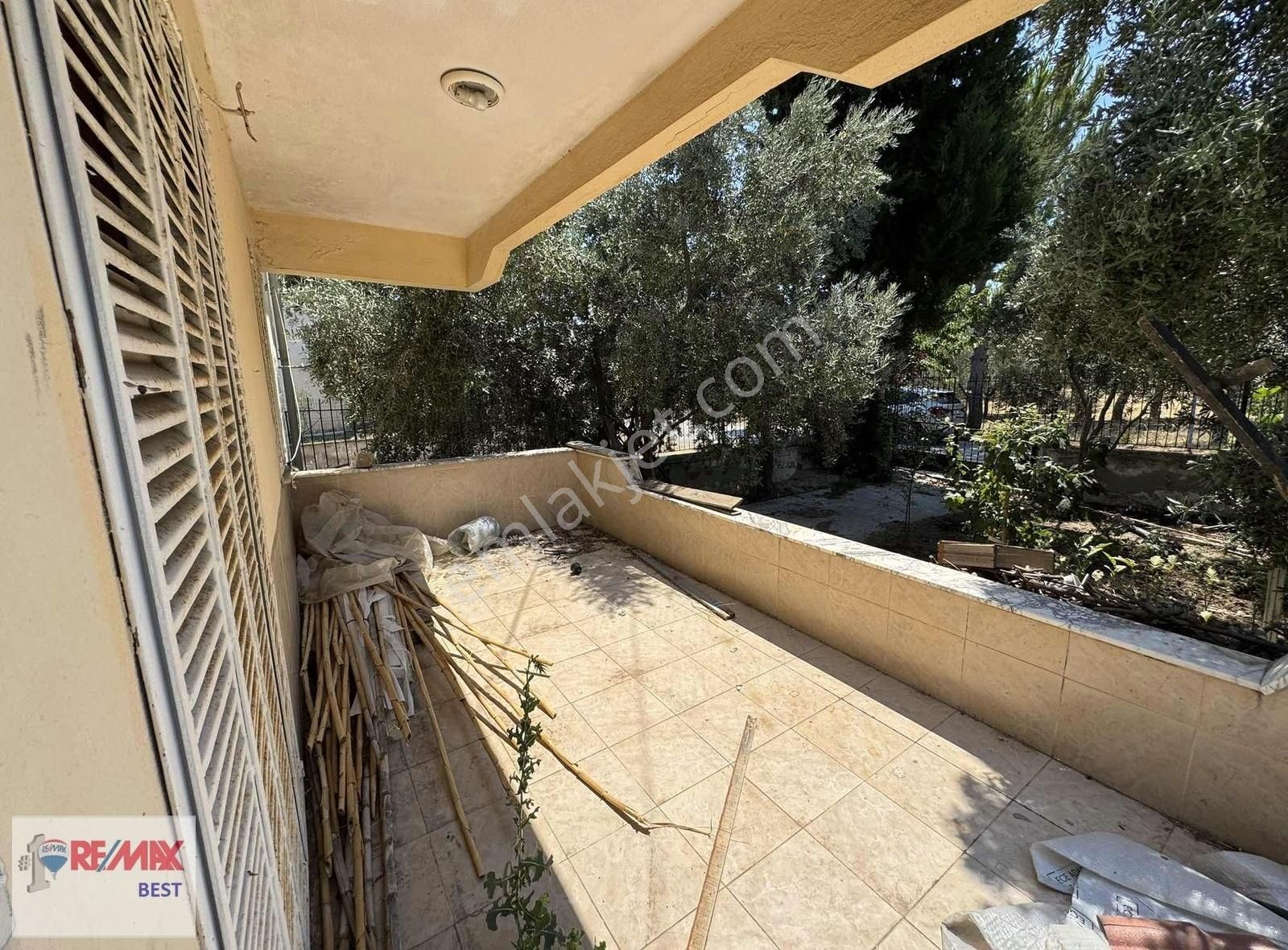 16 Remax Best'ten Dikili Salihler'de 3+1 Villa - Görsel 14