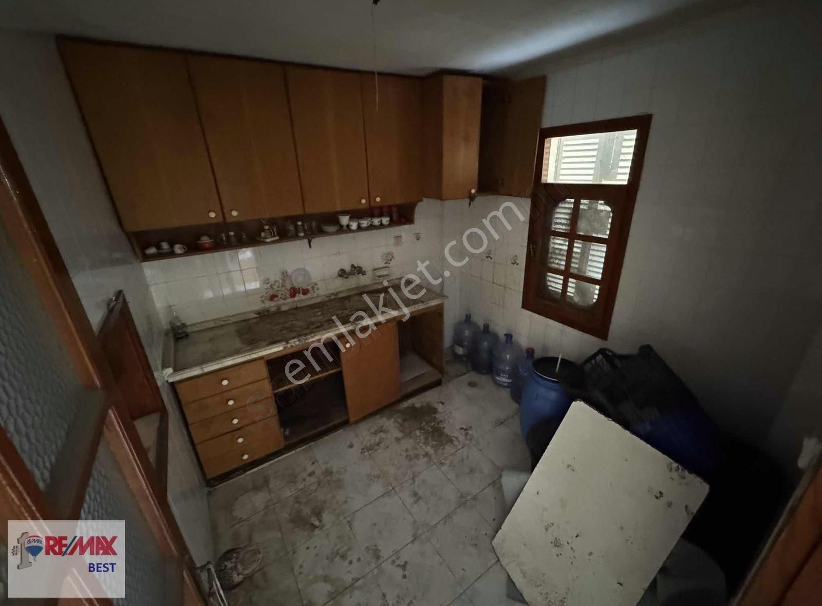 16 Remax Best'ten Dikili Salihler'de 3+1 Villa - Görsel 21