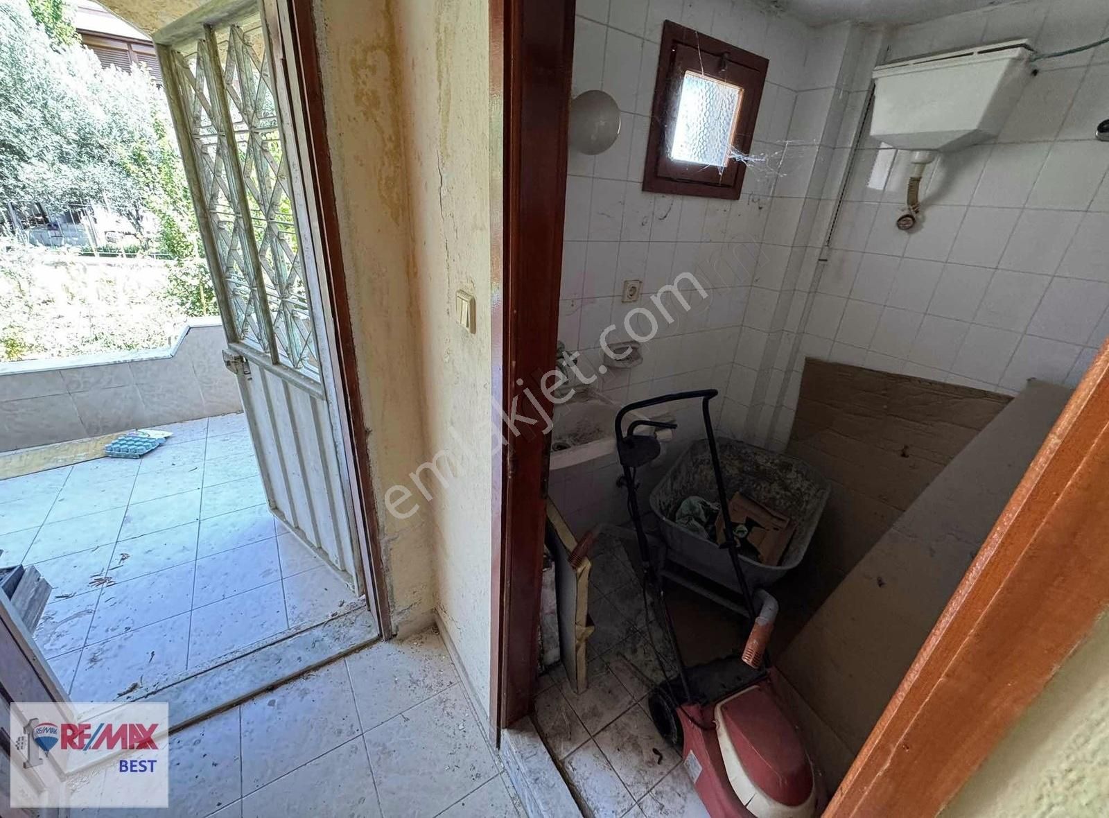 16 Remax Best'ten Dikili Salihler'de 3+1 Villa - Görsel 11