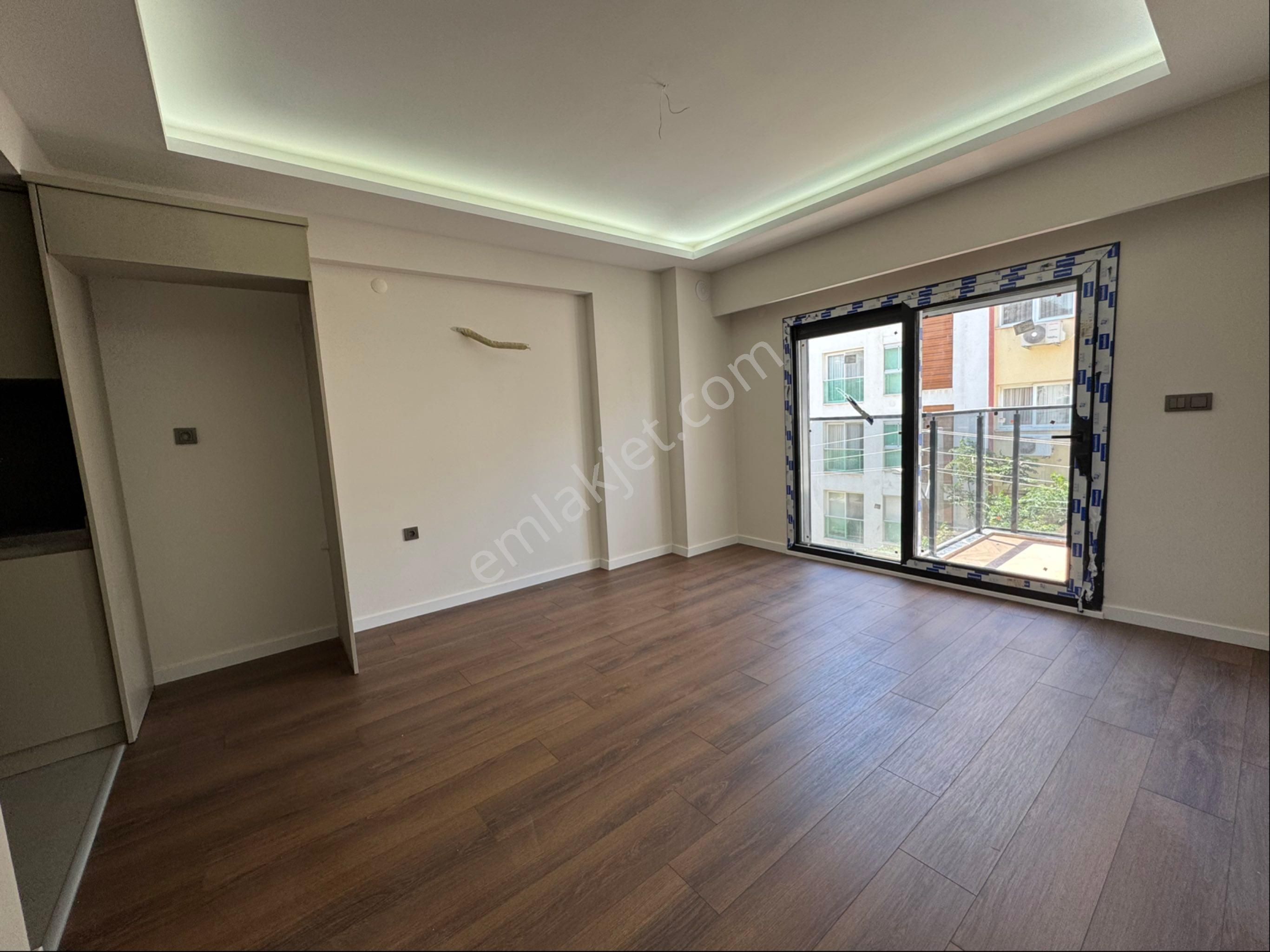 27 Hakan Büyükten Mavişehirde Çokiyi Lokasyon Yatırım Fırsatı1+1 - Görsel 4