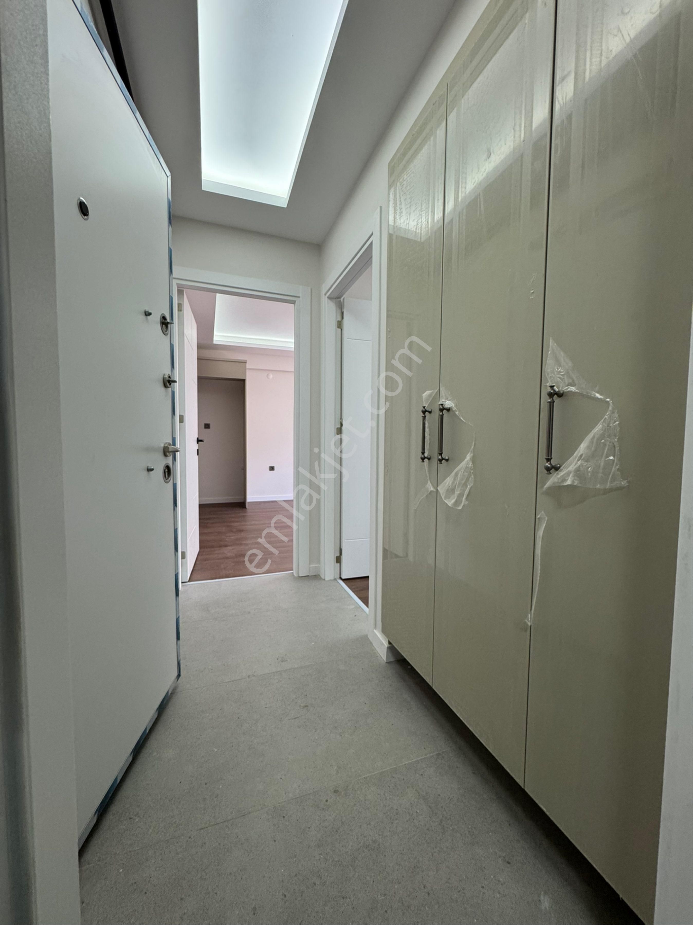 27 Hakan Büyükten Mavişehirde Çokiyi Lokasyon Yatırım Fırsatı1+1 - Görsel 12