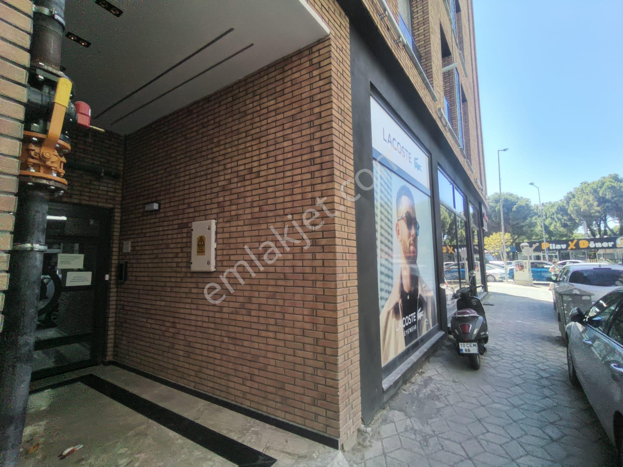 Golden Globy, Edremit Faruk Serpil Parkı Karşısında Ofis Kullanımına Uygun Satılık Sıfır 1+1 Daire - Görsel 21
