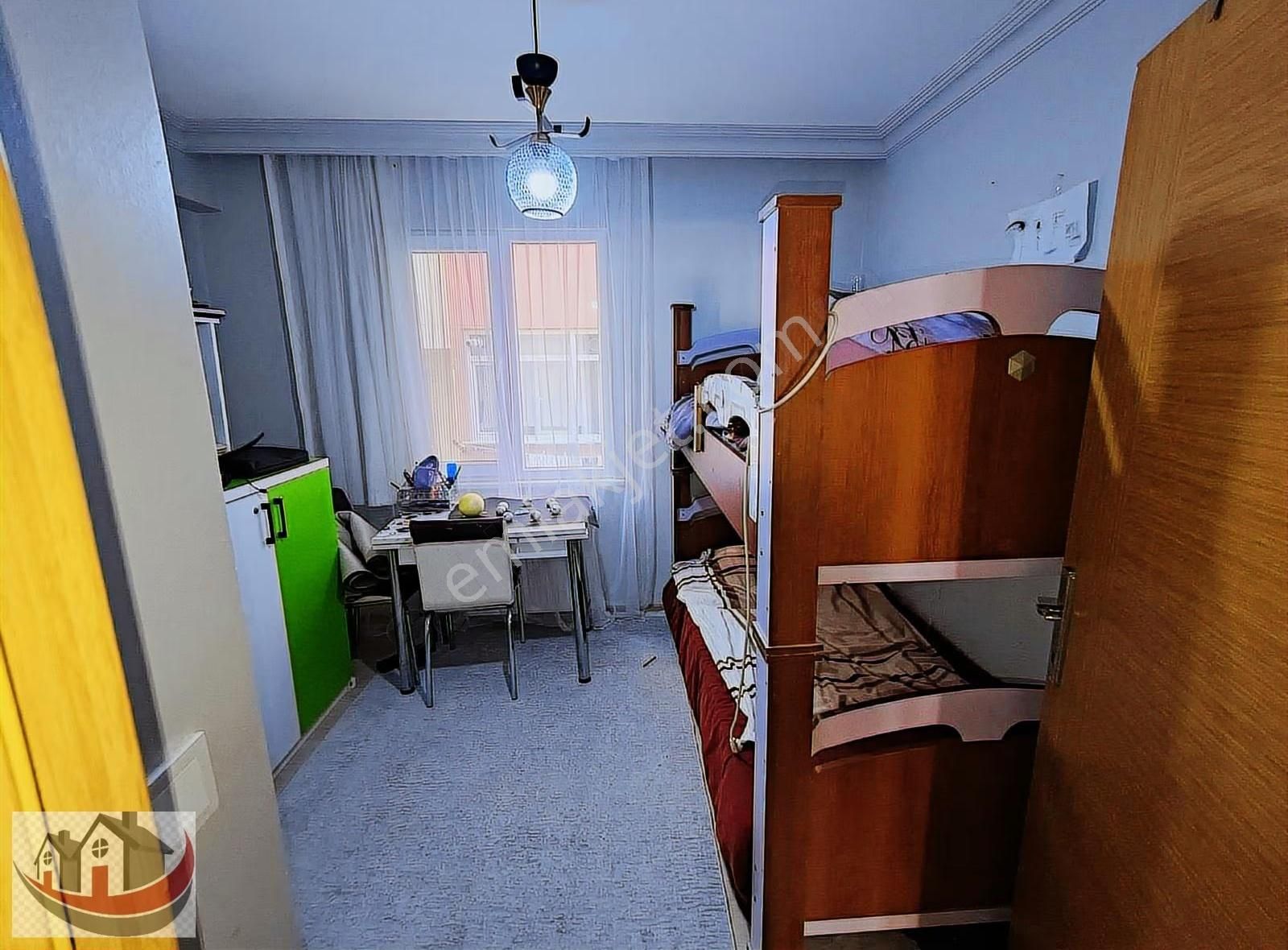 Güneyden Metroya 10 Dakika Yürüme 2+1.85m2 Ayrı Mutfaklı Daire - Görsel 3