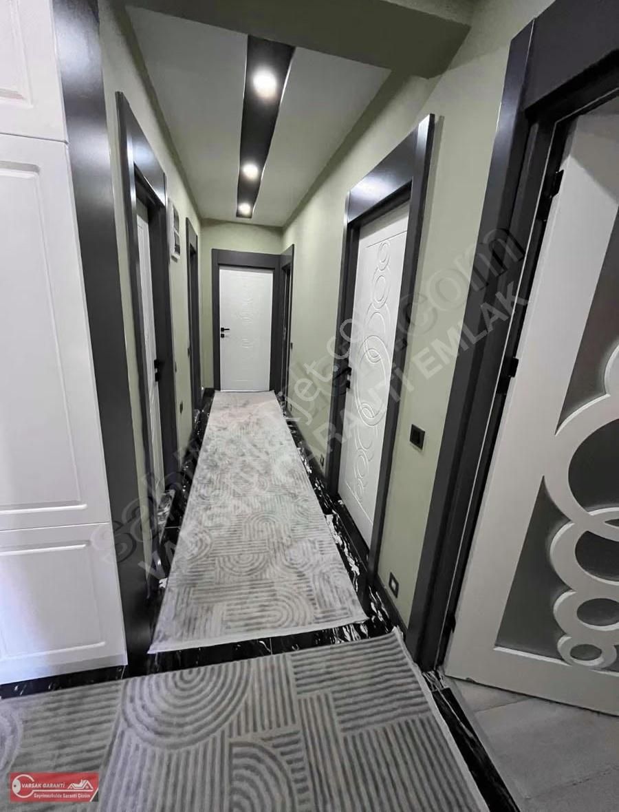 V.karşıyaka 140m2 3+1 Cambalkon Havuz Ebevyn Banyo Ful+ful - Görsel 9