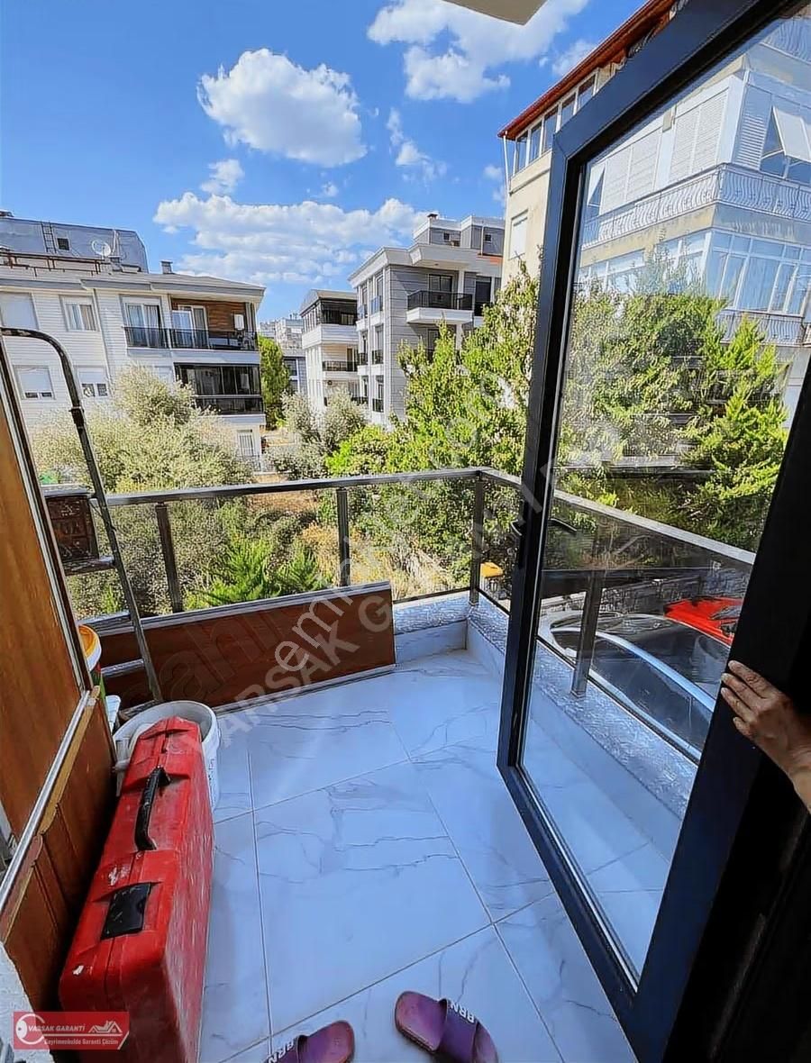 V.karşıyaka 140m2 3+1 Cambalkon Havuz Ebevyn Banyo Ful+ful - Görsel 6