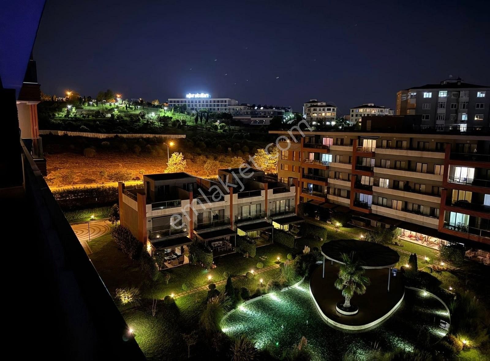 Kurtköy Paragon Sitesi Bahçe Tadında Teraslı Muhteşem Daire - Görsel 24